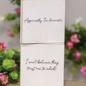 $11 Dramatic Square Set